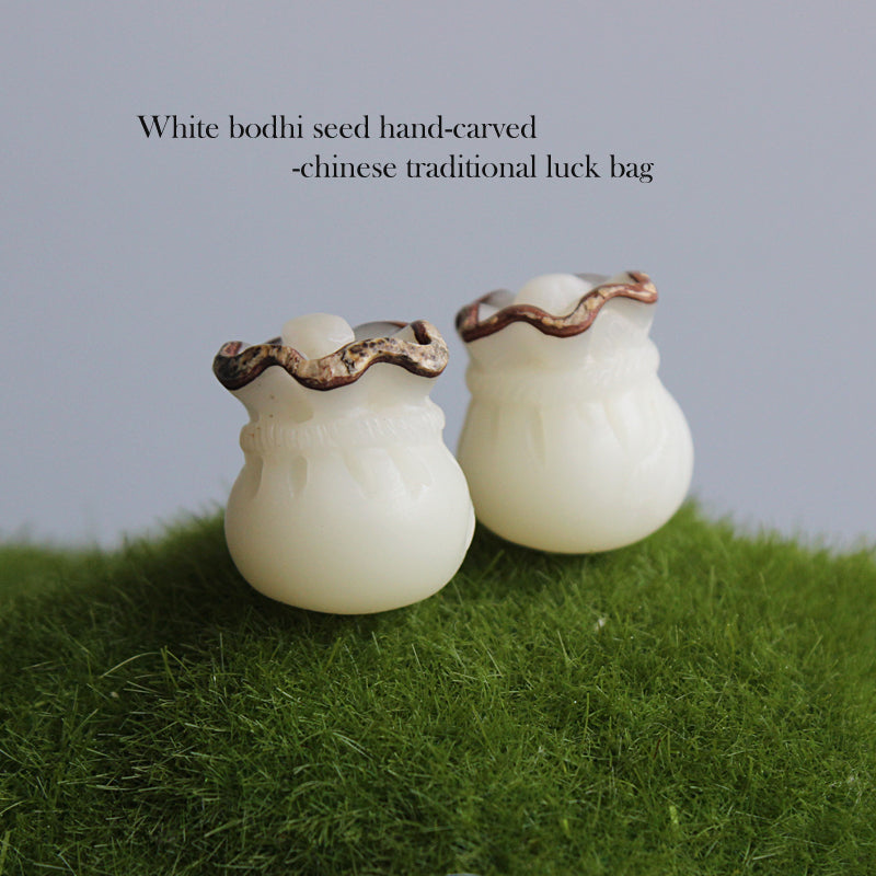 Lucky Bag Pendant (White Bodhi Seed)