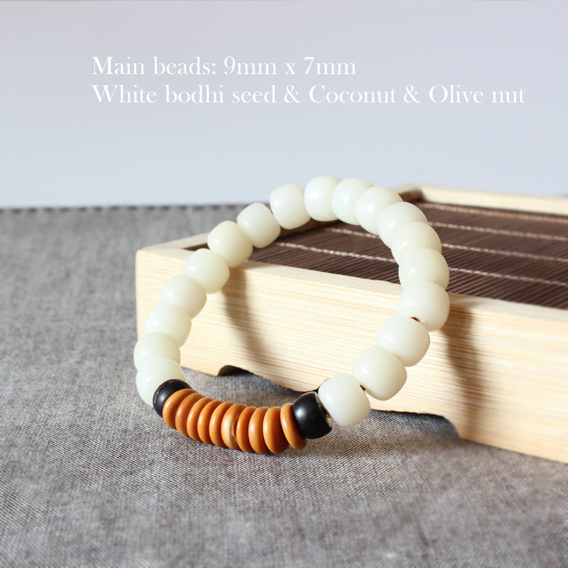 Buddhist Handcrafted Nature Sandalwood Awakening Buddha Bracelet (White Bodhi Seeds)