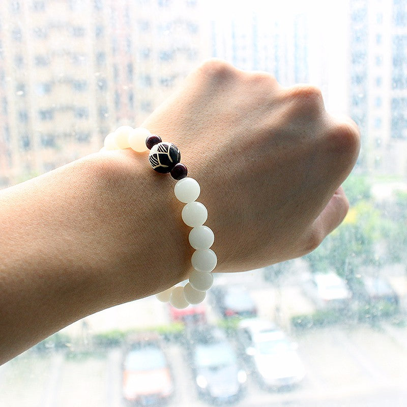 Buddhist Handcrafted Nature Sandalwood Bracelet for Awakening & Enlightenment (White Bodhi Seeds)