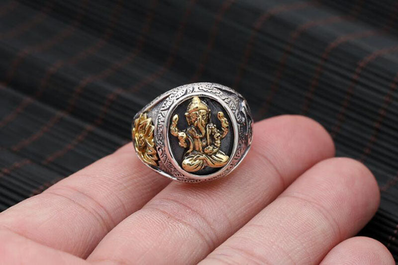Vināyaka Elephant God Ring of Luck and Positivity (Silver)