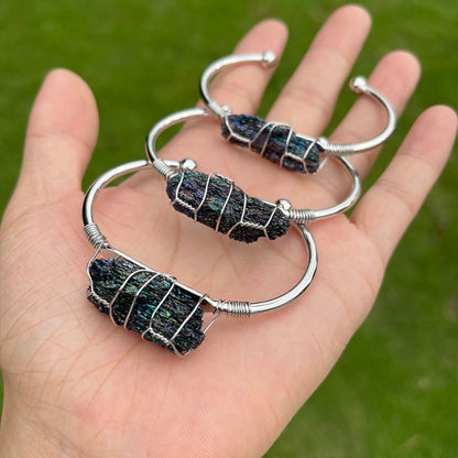 Natural Crystal Gemstone ~ Color Defined Clear Quartz Bracelet ~ for "Healing, Growth and Protection"