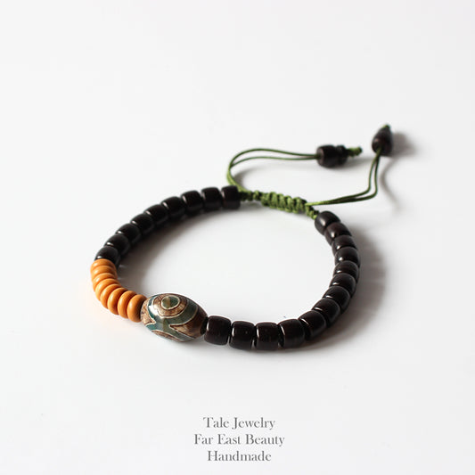 Buddhist Handcrafted Nature Sandalwood Bracelet for "Stillness & intuition" with Tibetan Historic Granite Amulet