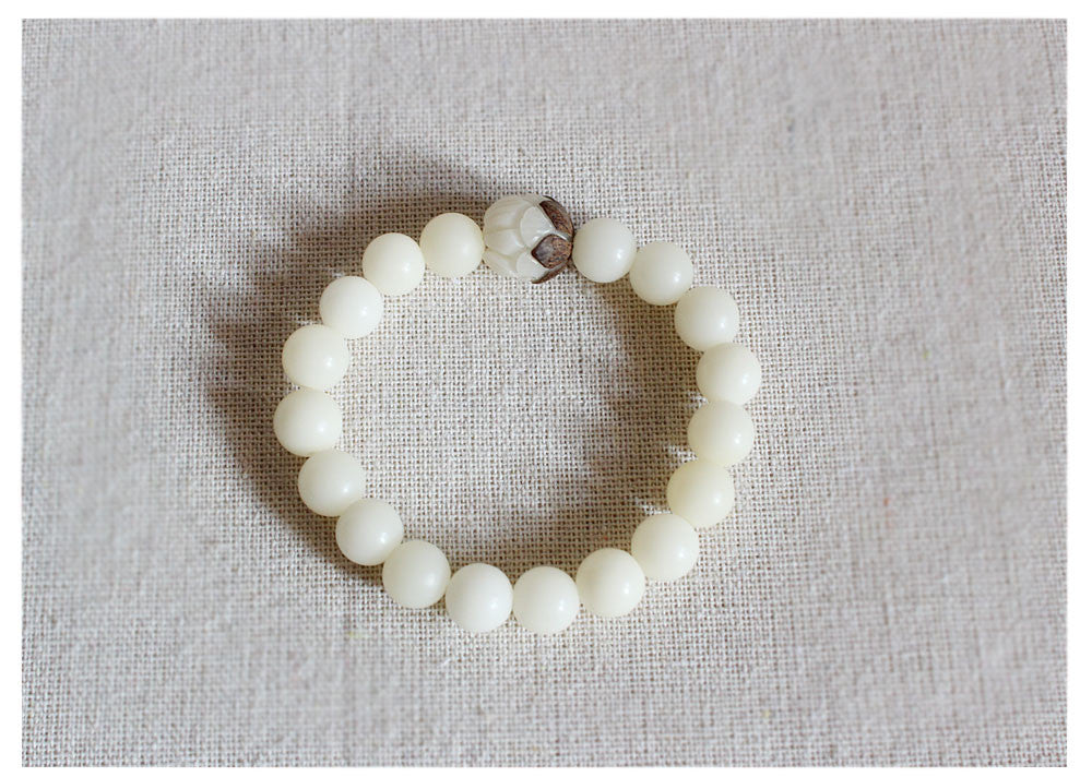Buddhist Handcrafted Nature Sandalwood Bracelet for " Tolerance & Patience" (made with Organic Lotus Flower & White Bodhi Seeds)