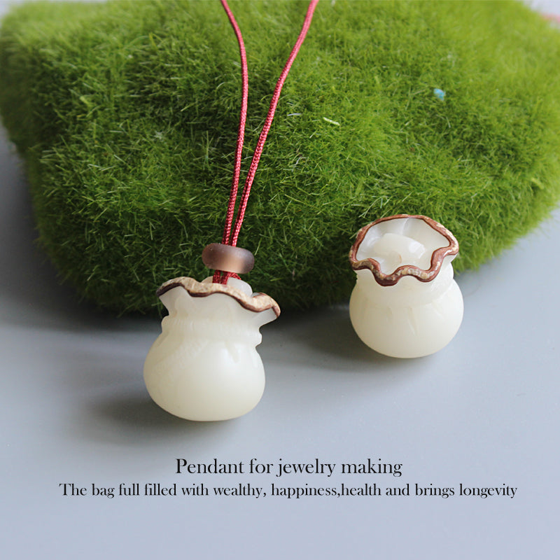 Lucky Bag Pendant (White Bodhi Seed)