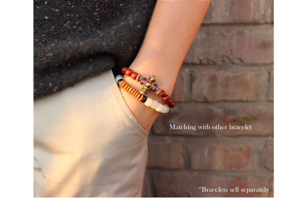 Buddhist Handcrafted Nature Sandalwood Bracelet for "Benevolence & Bold" with Vajra Strength Charm