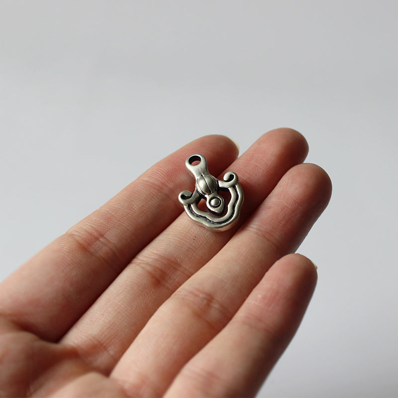 Longevity Pendant (White Copper)