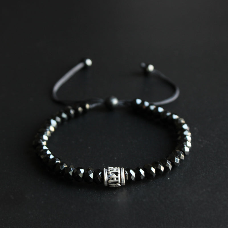 Buddhist Handcrafted Nature Sandalwood Bracelet for "Strength" (Black Agate)