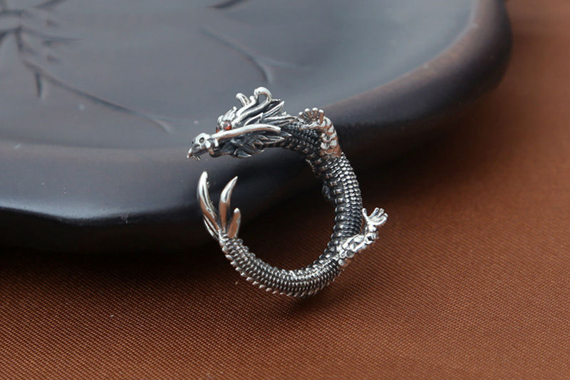 Powerful Dragon Ring for Positive Energy (Silver)