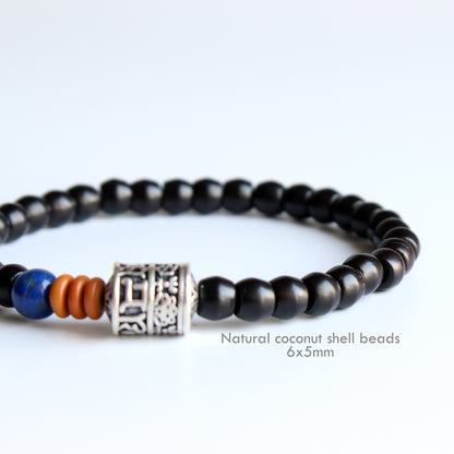 Buddhist Handcrafted Nature Sandalwood Bracelet for "Good Luck" (made with Antiquity Stone of Lapiz Lazuli)