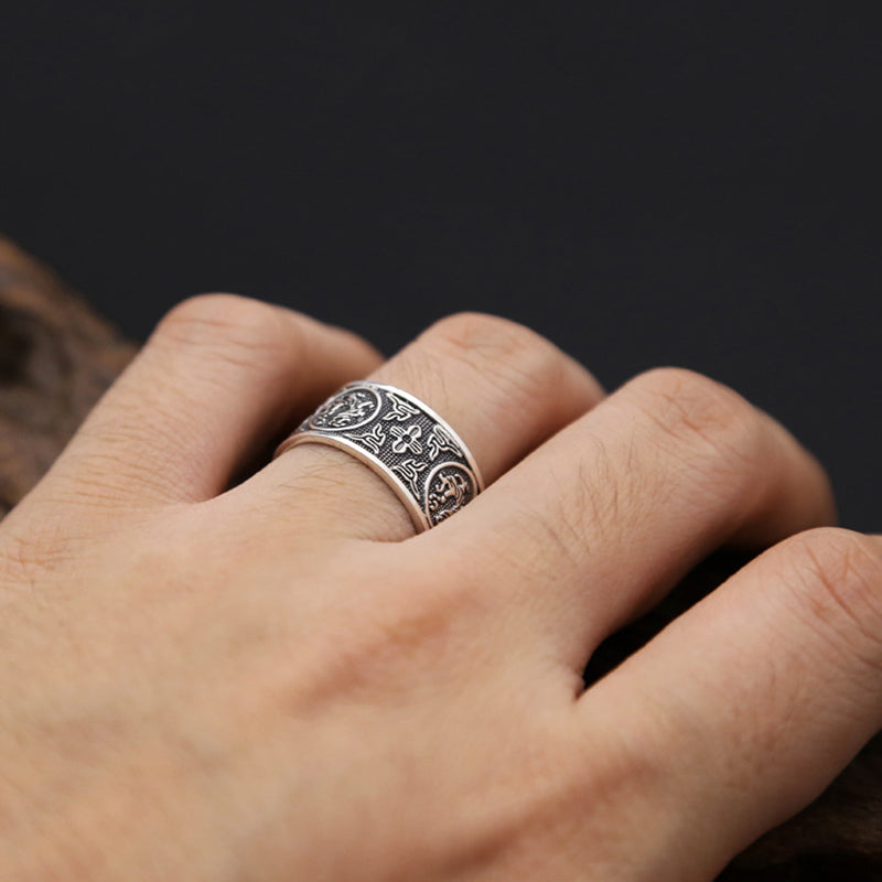 Ring of Strength & Vitality with Ancient Animal Engravings (Metalic Silver)