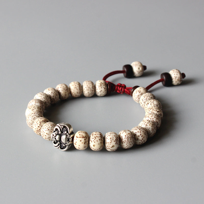 Buddhist Handcrafted Nature Sandalwood Enlightenment Bracelet with Bat Charm (Xingyue Bodhi Seeds)