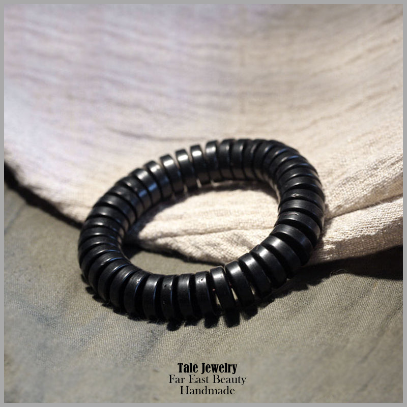 Buddhist Handcrafted Nature Sandalwood Bracelet Stillness Bracelet (Organic Coco Nut Shell)